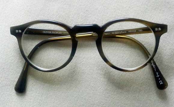Oliver Peoples optical frame side pieces fixed.